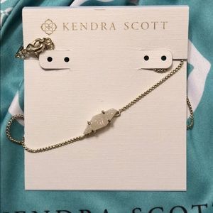 Kendra Scott Bridgete pendant necklace